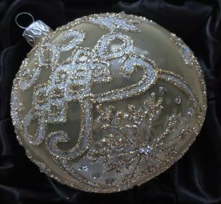 Koule se zlato-stříbrnými ornamenty, stříbrný posyp, 8 cm