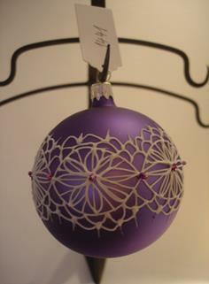 Koule skleněná s dekorem, fialová matná, 6 cm